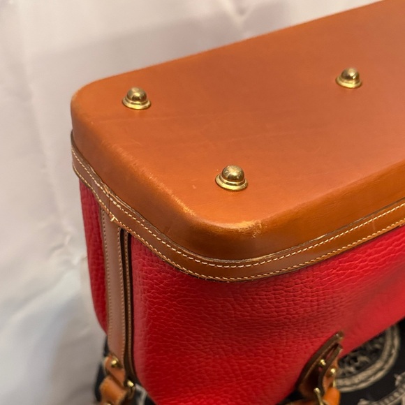 Dooney & Bourke Red and Tan Satchel doctor bag vintage leather - Picture 15 of 17